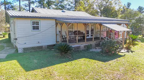 294 Geiger Rd, Lucedale, MS 39452 photo 2