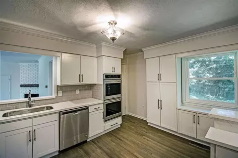 Kitchen - 2256 N Cheryl Dr, Jackson, MS 39211 photo 1 of 6