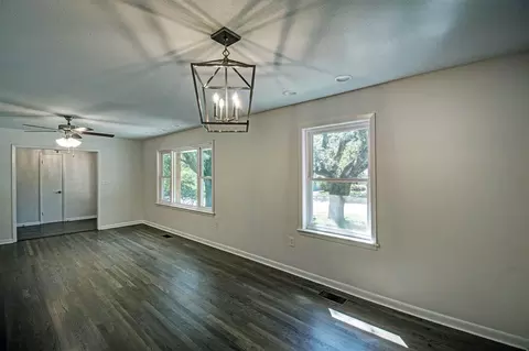 Living - 2256 N Cheryl Dr, Jackson, MS 39211 photo 1 of 7