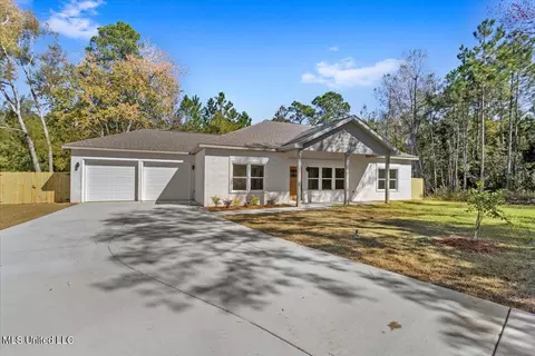 242 Tantallon Dr, Ocean Springs, MS 39564