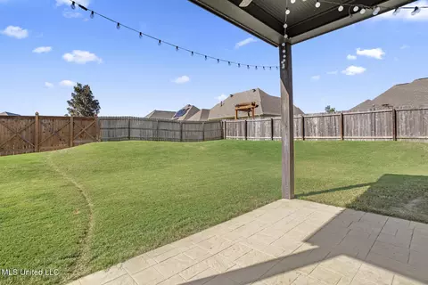 Exterior - 193 Grace Dr, Flowood, MS 39232 photo 3 of 4