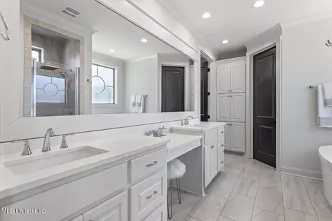 Bath - 193 Grace Dr, Flowood, MS 39232 photo 2 of 5
