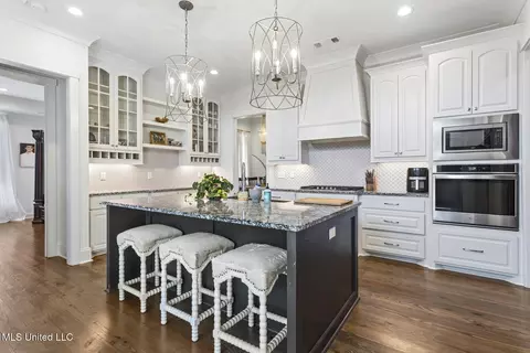 Kitchen - 193 Grace Dr, Flowood, MS 39232 photo 2 of 5