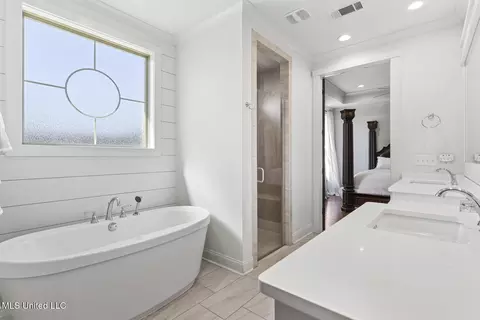 Bath - 193 Grace Dr, Flowood, MS 39232 photo 3 of 5