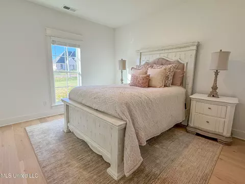 Bedroom - 5146 Watson View Dr, Nesbit, MS 38651 photo 1 of 3
