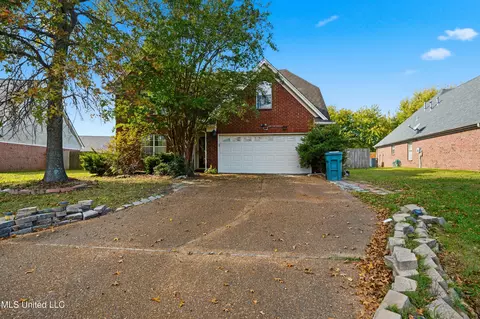 8891 Shellflower Dr, Southaven, MS 38671