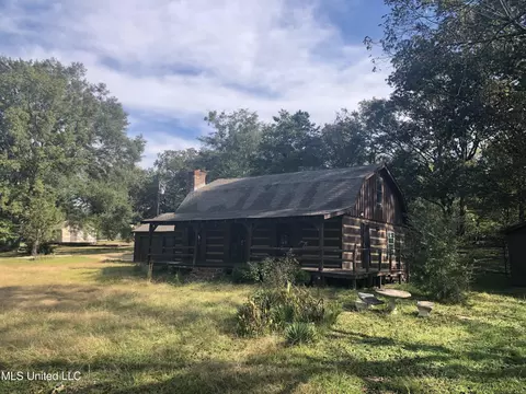 4080 Lake Rd, Jackson, MS 39212