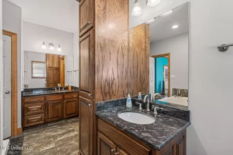 Bath - 2027 Chapel Dr, Summit, MS 39666 photo 1 of 4