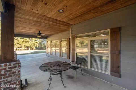 Exterior - 2027 Chapel Dr, Summit, MS 39666 photo 7 of 11
