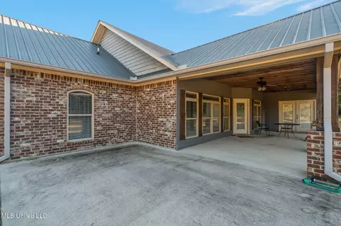 Exterior - 2027 Chapel Dr, Summit, MS 39666 photo 8 of 11
