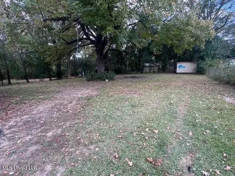 414 Colonial Cir, Jackson, MS 39211 photo 18