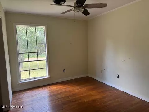 414 Colonial Cir, Jackson, MS 39211 photo 10