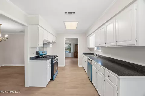 Entry Way - 602 Stones Throw Ln, Brookhaven, MS 39601 photo 1 of 1