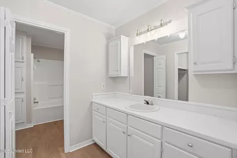 Bath - 602 Stones Throw Ln, Brookhaven, MS 39601 photo 2 of 3