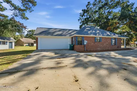 Exterior - 602 Stones Throw Ln, Brookhaven, MS 39601 photo 2 of 5