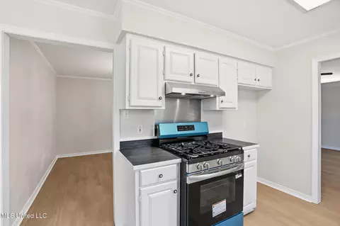 Kitchen - 602 Stones Throw Ln, Brookhaven, MS 39601 photo 2 of 3