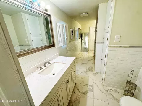 Bath - 118 N Cassidy St, Sumner, MS 38957 photo 2 of 4