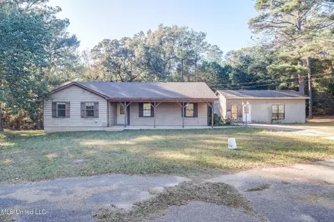 Exterior - 210 N Mcgregor St, Wiggins, MS 39577 photo 4 of 4