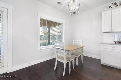 1094 Peggy Cv, Hernando, MS 38632 photo 14