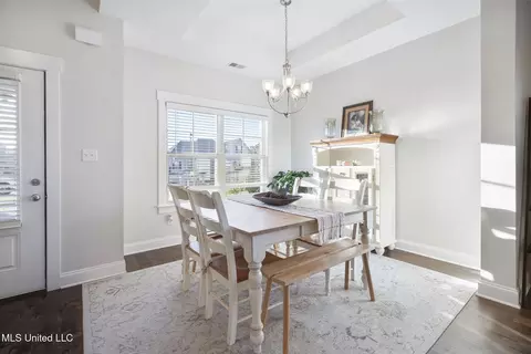 1094 Peggy Cv, Hernando, MS 38632 photo 8