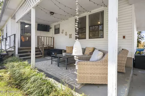 Exterior - 540 Douglas Rd, Hernando, MS 38632 photo 4 of 7