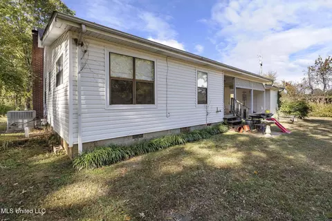 Exterior - 540 Douglas Rd, Hernando, MS 38632 photo 6 of 7