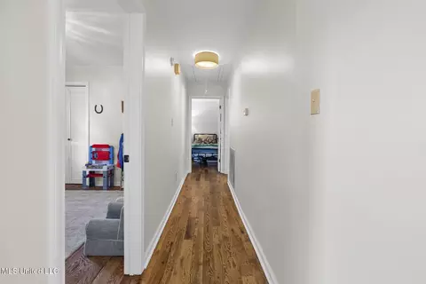 Entry Way - 540 Douglas Rd, Hernando, MS 38632 photo 2 of 2