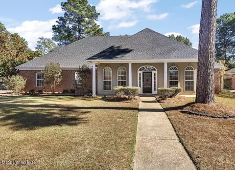 1006 Riverchase North Dr, Brandon, MS 39047
