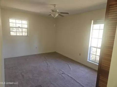 Bedroom - 4325 Robinway Dr, Moss Point, MS 39563 photo 2 of 4