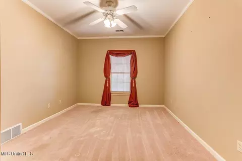 Bedroom - 8500 E Cedar Lake Dr, Walls, MS 38680 photo 6 of 11