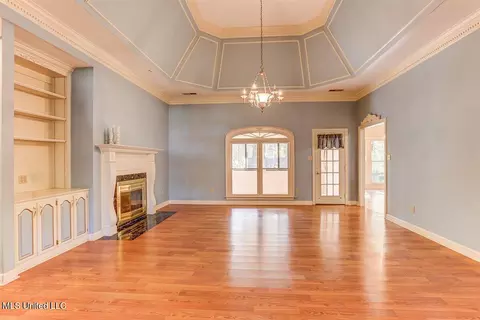 Living - 8500 E Cedar Lake Dr, Walls, MS 38680 photo 5 of 10