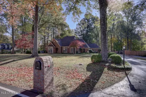 Exterior - 8500 E Cedar Lake Dr, Walls, MS 38680 photo 2 of 17