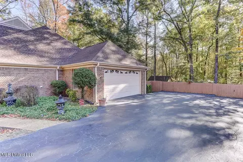 Exterior - 8500 E Cedar Lake Dr, Walls, MS 38680 photo 6 of 17