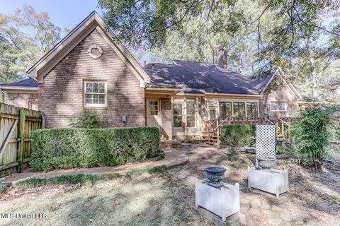 Exterior - 8500 E Cedar Lake Dr, Walls, MS 38680 photo 13 of 17