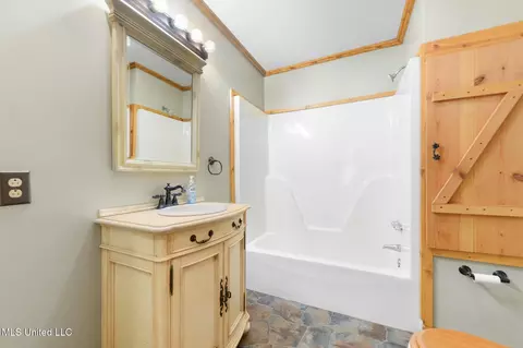 Bath - 126 Short Leaf Ln, Lucedale, MS 39452 photo 3 of 3