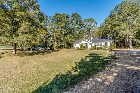 Exterior - 602 Simpson Hwy 149, Magee, MS 39111 photo 5 of 19