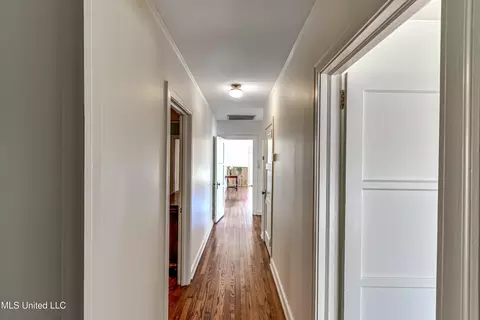 Entry Way - 602 Simpson Hwy 149, Magee, MS 39111 photo 1 of 1