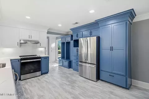 Kitchen - 159 Webb Ln, Flowood, MS 39232 photo 4 of 4