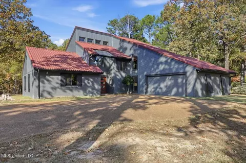 Exterior - 159 Webb Ln, Flowood, MS 39232 photo 2 of 6