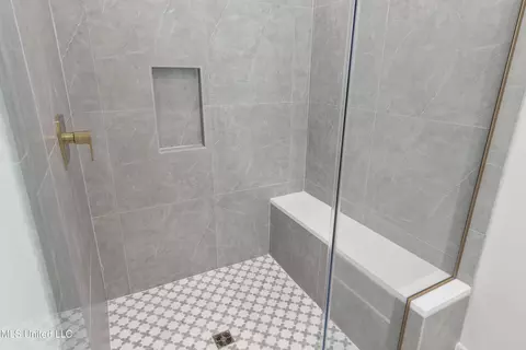 Bath - 376 Wellstone Pl, Madison, MS 39110 photo 4 of 5