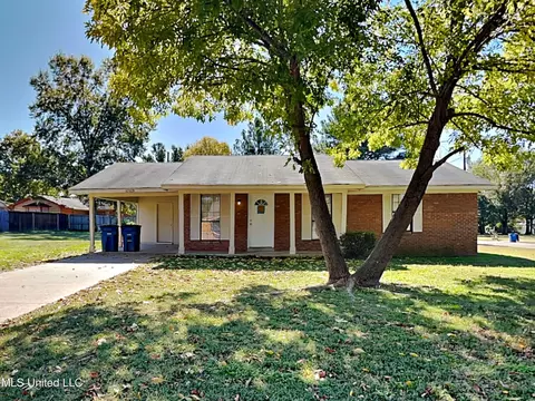 10369 French Fort Dr, Olive Branch, MS 38654