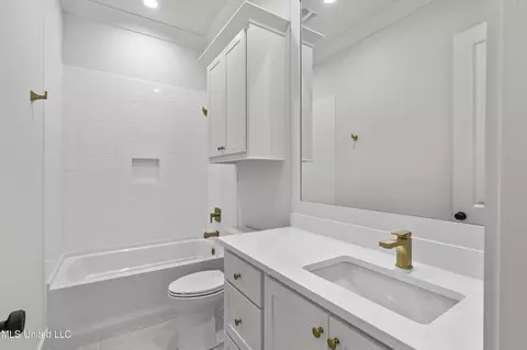 Bath - 374 Wellstone Pl, Madison, MS 39110 photo 1 of 5