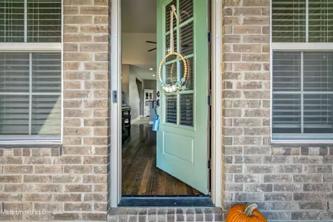 4690 W Petite Loop, Olive Branch, MS 38654