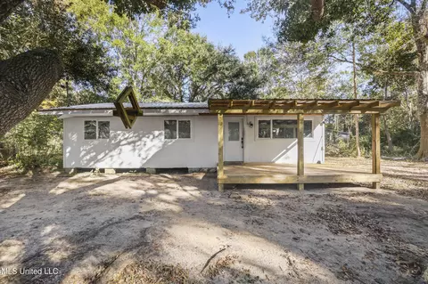 2200 Inabinette Rd, Vancleave, MS 39565