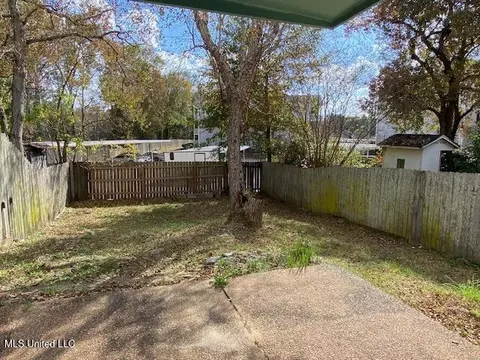 2437 River Oaks Blvd #B, Jackson, MS 39211 photo 10