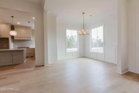 Dining - 475 Stump Ridge Rd, Brandon, MS 39047 photo 1 of 1
