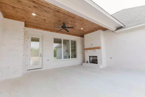 Exterior - 475 Stump Ridge Rd, Brandon, MS 39047 photo 7 of 7