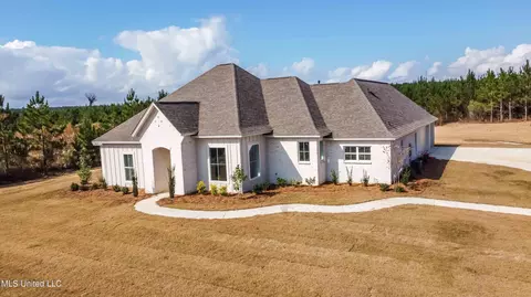 Exterior - 475 Stump Ridge Rd, Brandon, MS 39047 photo 3 of 7