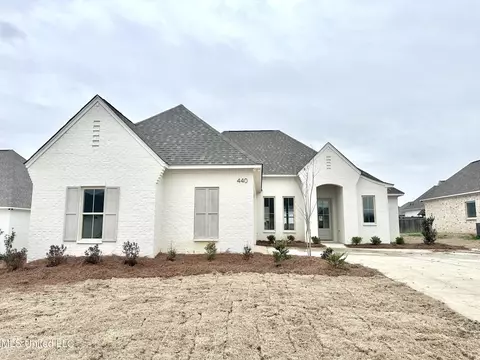 Exterior - 440 Aurora Cir, Canton, MS 39046 photo 2 of 2