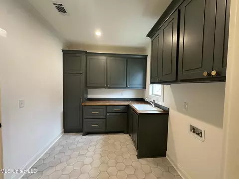 Other - 440 Aurora Cir, Canton, MS 39046 photo 8 of 12